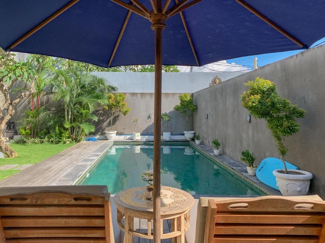 Lotus Bali Guest House Canggu  Exterior photo
